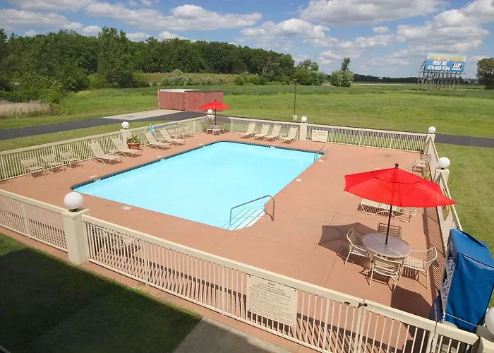 Country Inn & Suites By Radisson, Sandusky South, Oh